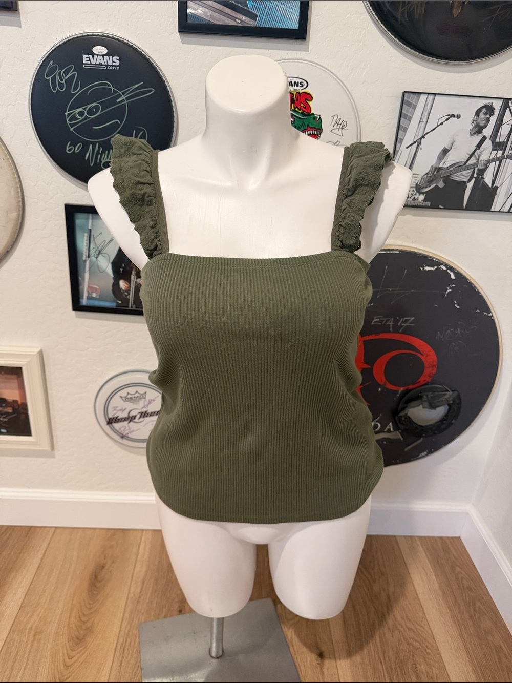 GAP Ribbed Knit Olive Green Ruffle Strap Tanktop Size XL